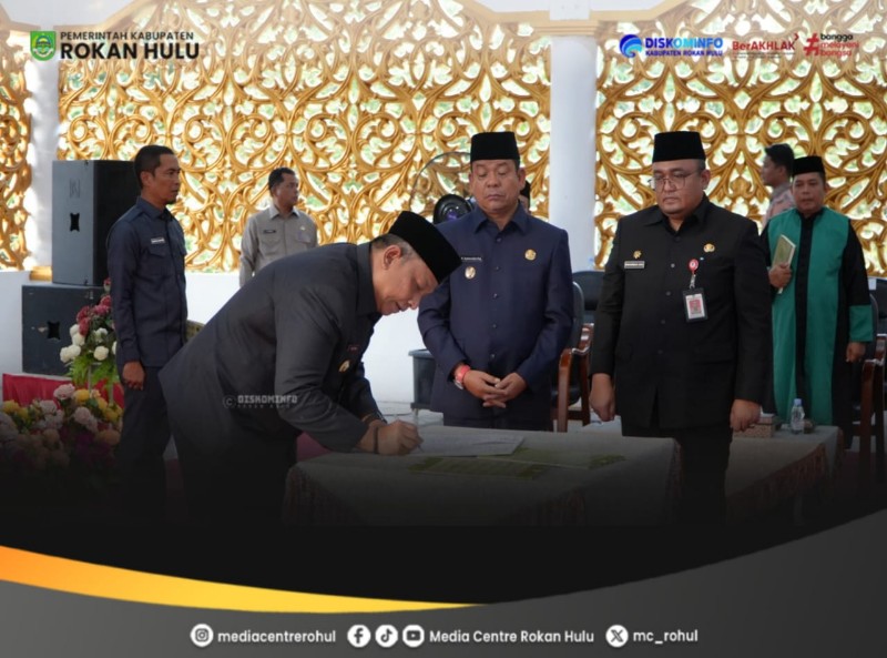 Perkuat Struktur OPD, Bupati Anton Resmi Lantik Pejabat Eselon II dan III Rokan Hulu
